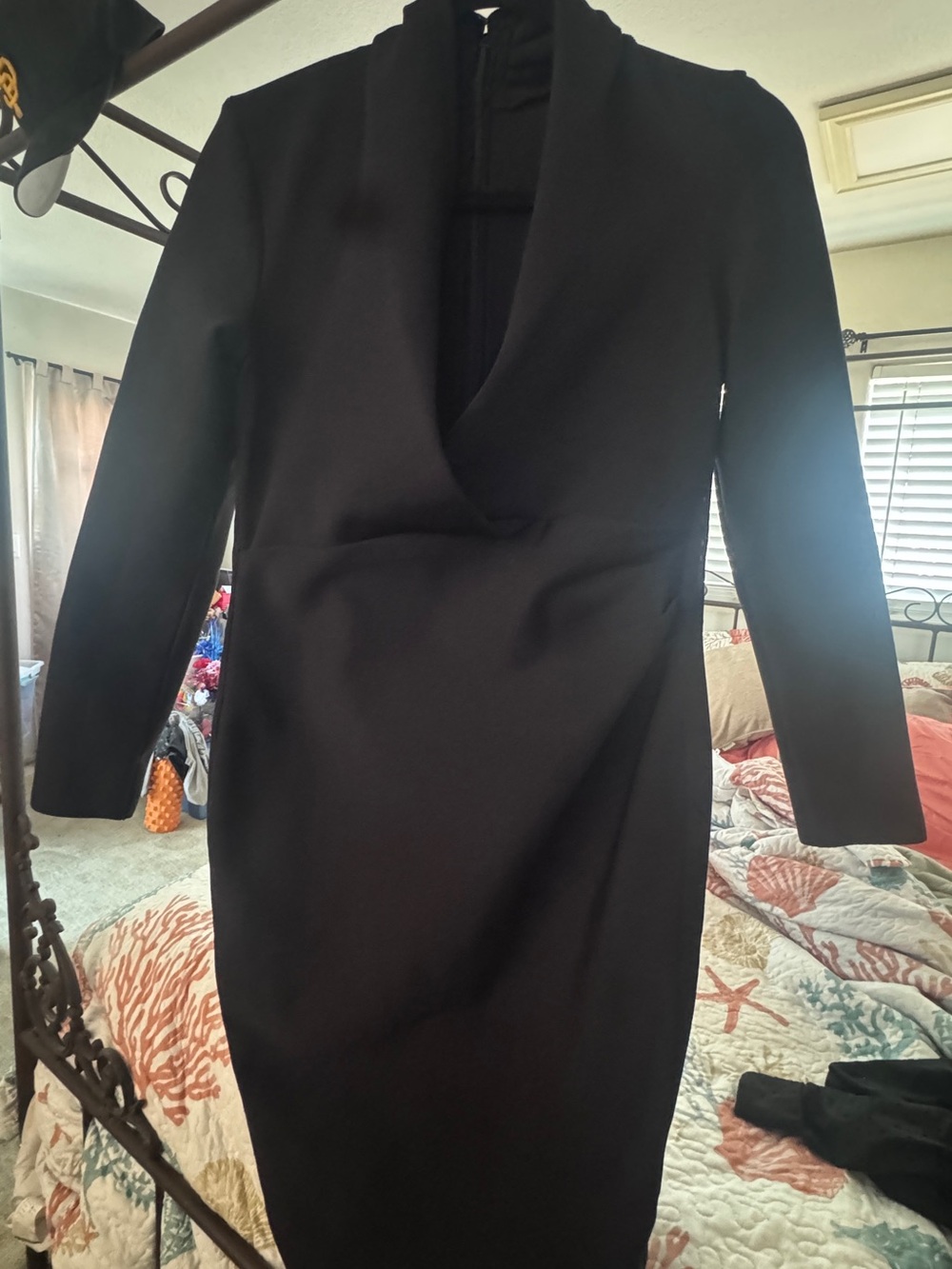 Classic Black Long-Sleeve V-Neck body con.